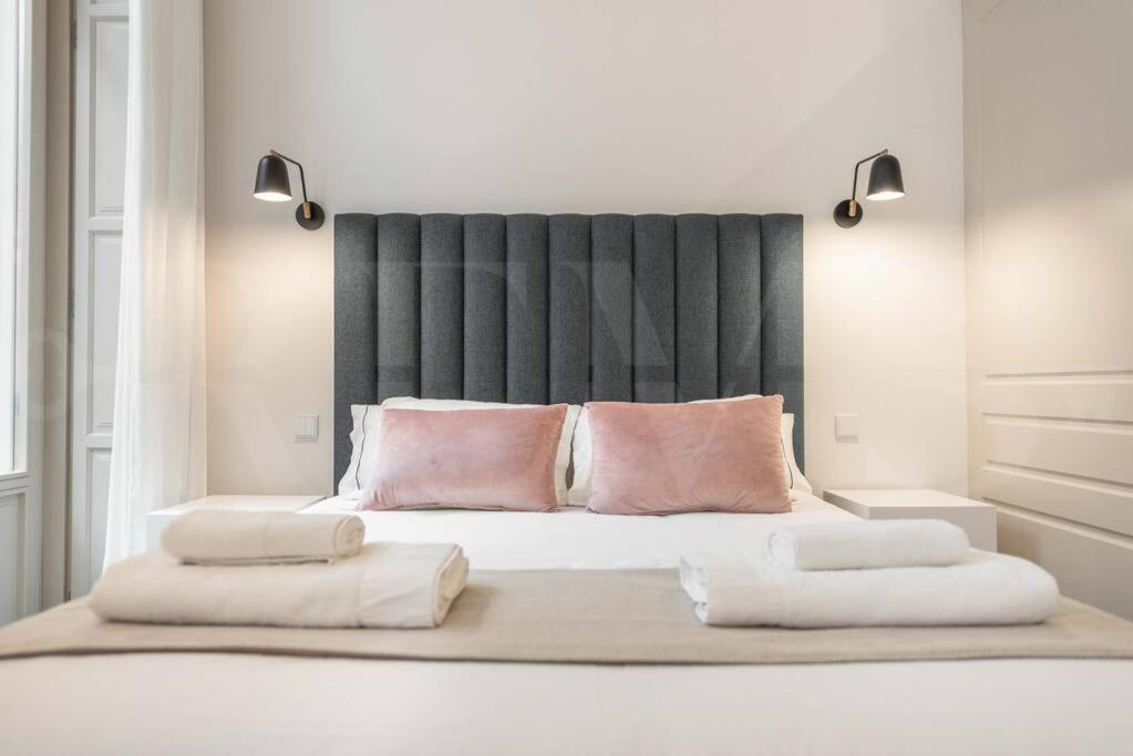 Contemporary Loft In The Historic City Center By Rems Malaga Ngoại thất bức ảnh