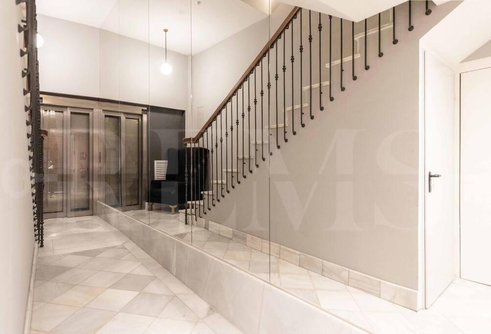 Contemporary Loft In The Historic City Center By Rems Malaga Ngoại thất bức ảnh